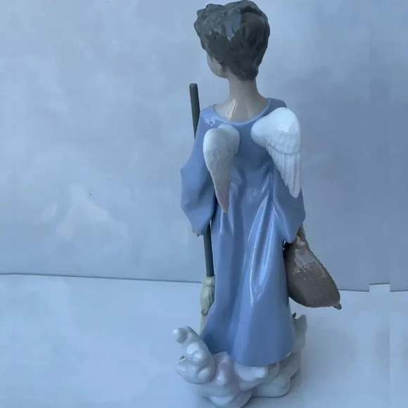 Lladro Fall Angel Figurine Retired Glaze Finish Collectible Decor Blue White - Picture 6 of 16